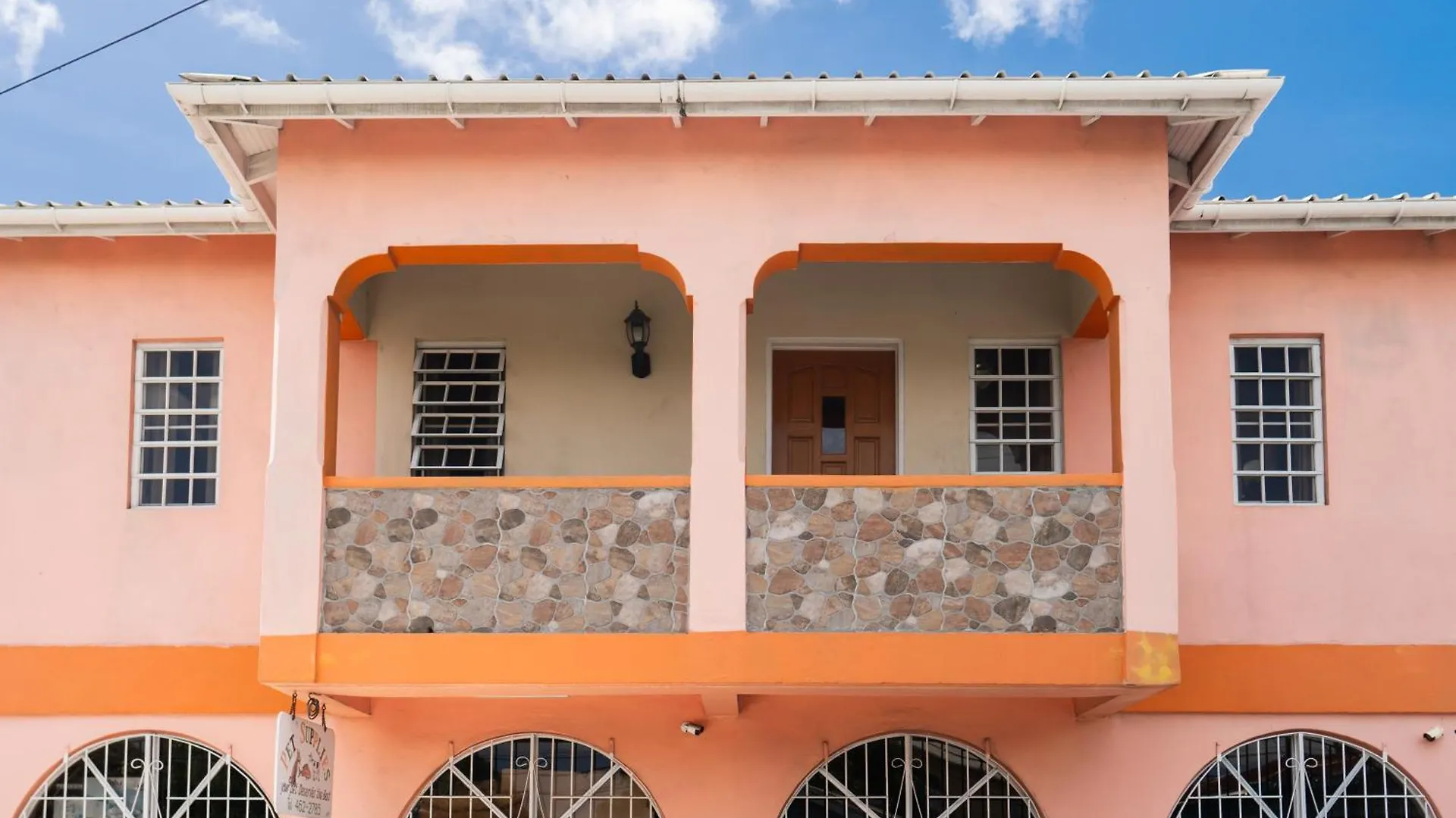 Antigua Carnival Escape Central Stay St. John's 0*,  Antigua en Barbuda